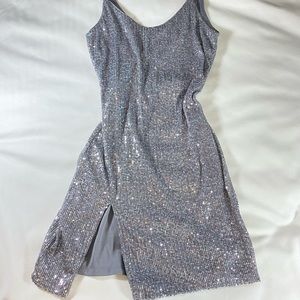 Sequin beaded dress with slit - very flattering fab’rik S